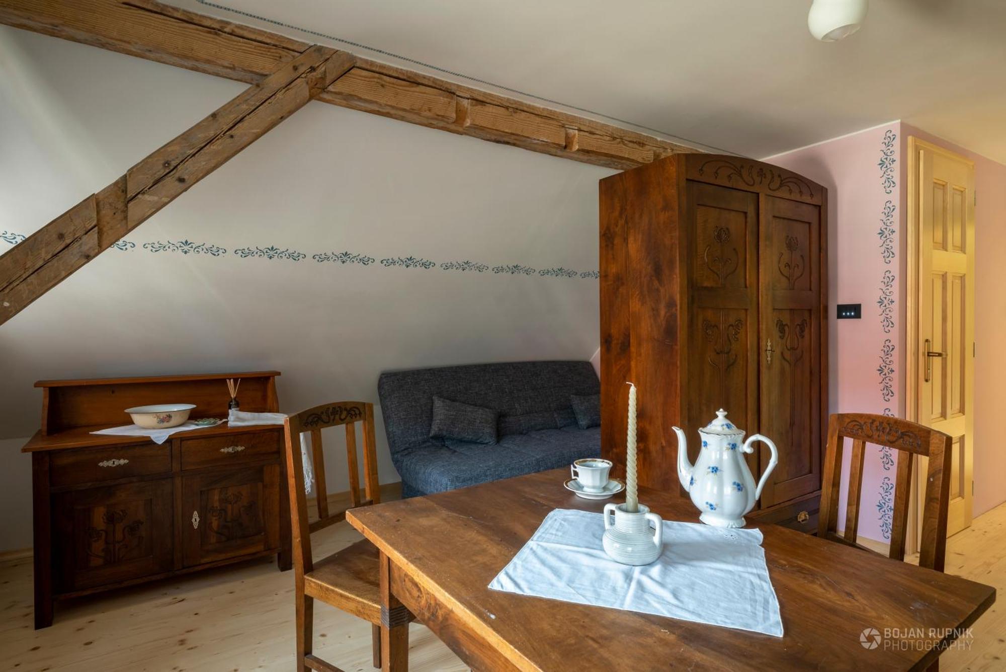 Notranjska Hisa - Traditional Country House, Close To The World Attraction Cerknica Lake Begunje pri Cerknici Екстериор снимка